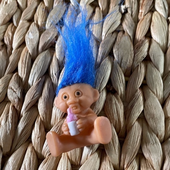 Other - Vintage Treasure Trolls blue Hair kid
